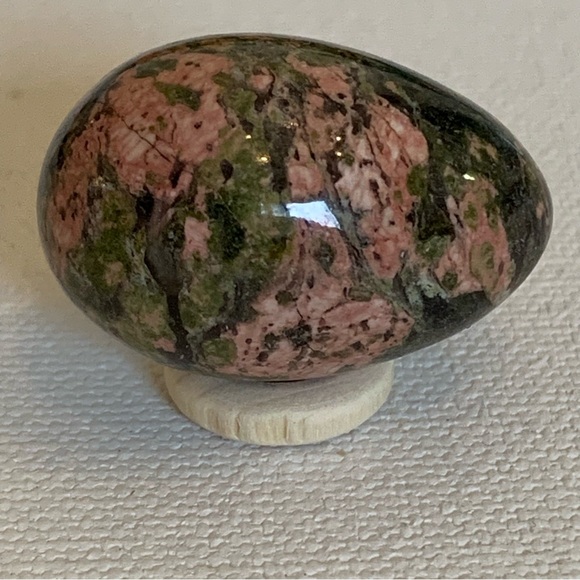 Premium Unakite Gemstone Egg with Wood Stand Collectors Specimen High Gloss 1.2" - Picture 8 of 11